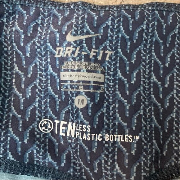 Nike Women's Blue Patterned Leggings - Picture 3 of 8